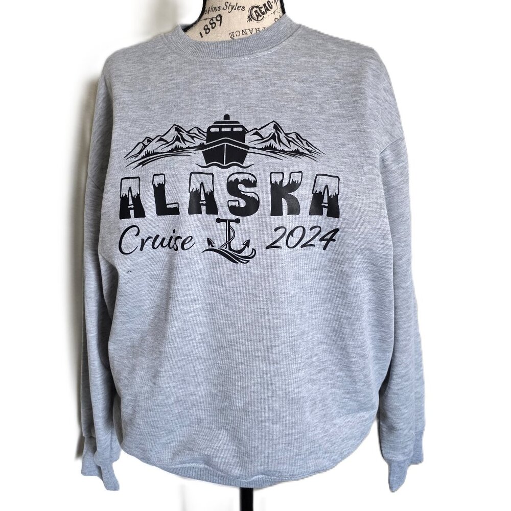 Alaska Sweatshirt NWOT
